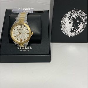 VERSUS VERSACE 
Versus Versace Highland Park Bracelet Watch